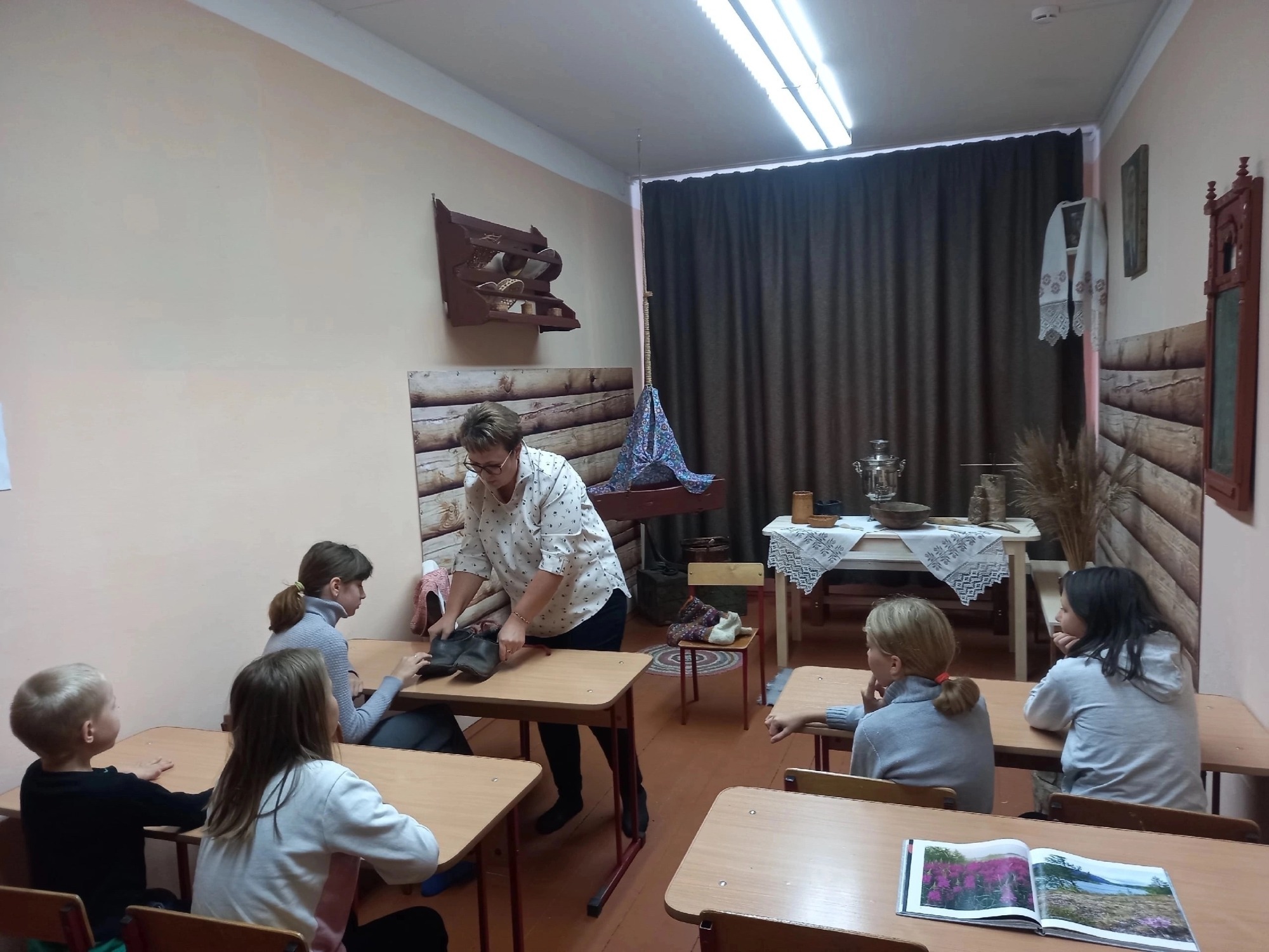 Экскурсия в коми избу.